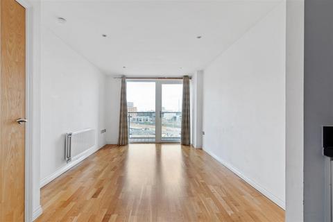 2 bedroom flat for sale, Viridian Apartments, 75 Battersea Park Road, Nine Elms, London, SW8