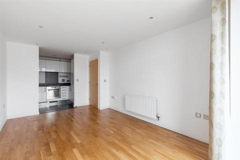 2 bedroom flat for sale, Viridian Apartments, 75 Battersea Park Road, Nine Elms, London, SW8