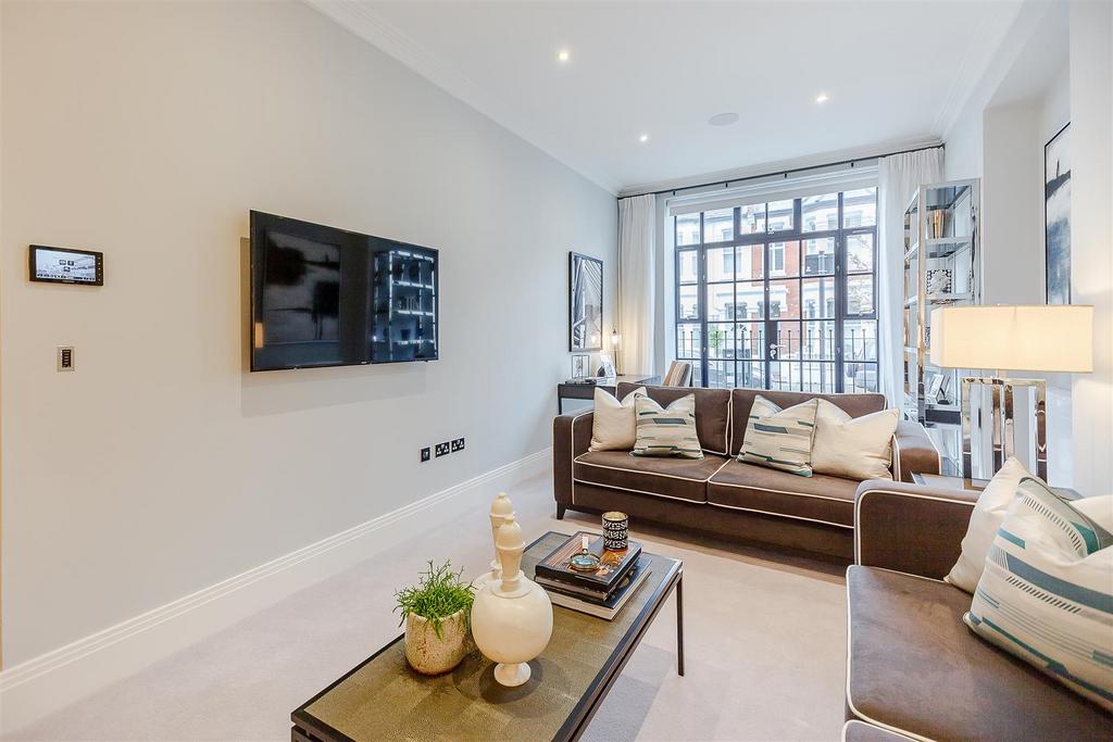 8316097-interior05.jpg