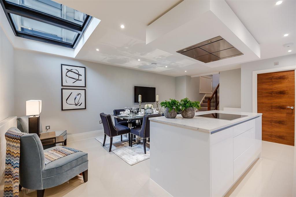 8316097-interior42.jpg