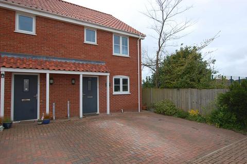2 bedroom semi-detached house to rent, Woodhouse Close, Sheringham