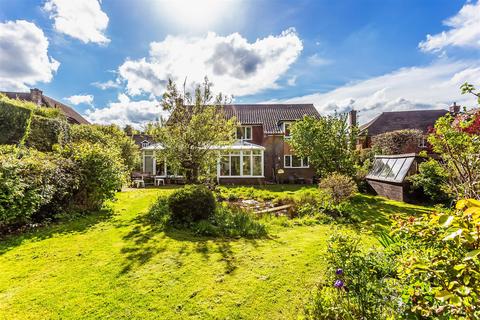 4 bedroom house for sale, CHERRY ORCHARD, ASHTEAD, KT21
