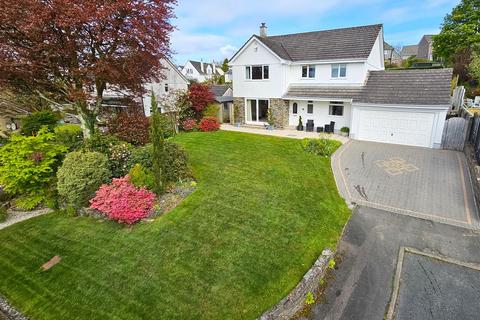 5 bedroom detached house for sale, Priory Gardens, Tavistock