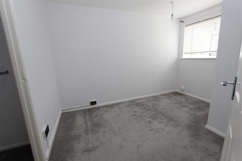 1 bedroom apartment for sale, Fennycroft Road, Hemel Hempstead, Hertfordshire, HP1 3NS