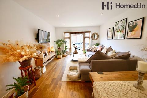 undefined, Sycamore Rise, Barns Green, Horsham