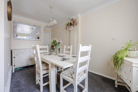 14 Langley Drive, Scunthorpe, DN16 3TY