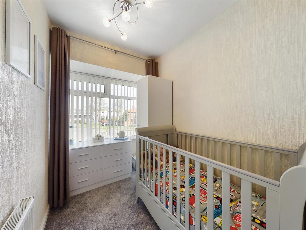 Bedroom:
