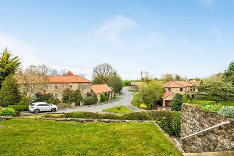 3 bedroom terraced house for sale, West Ridge, Moulton, Richmond