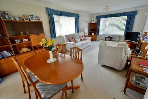 2 bedroom detached bungalow for sale, Southwood Close, Ferndown, BH22