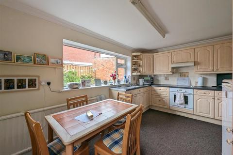 3 bedroom semi-detached house for sale, Green Lane, Scarborough