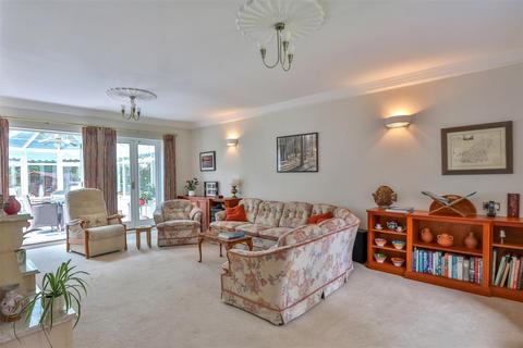 4 bedroom detached house for sale, 2 Canford Crescent, Poole