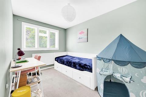 24 Ambleside, Bromley, BR1 4DN
