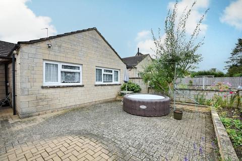 2 bedroom terraced bungalow to rent, Wesson Place, Fairford