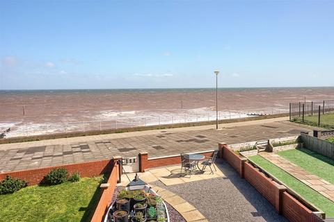 3 bedroom terraced house for sale, South Promenade, Withernsea