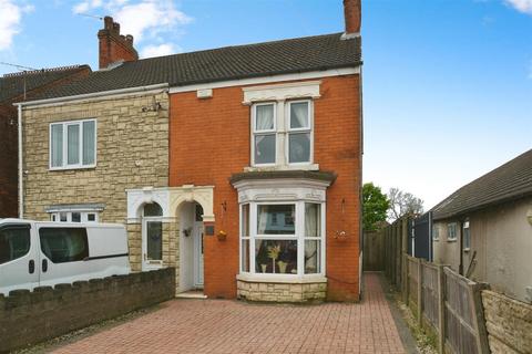 3 bedroom semi-detached house for sale, Ashby Road, Scunthorpe
