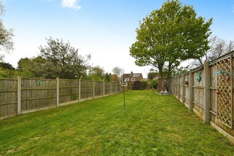 3 bedroom semi-detached house for sale, Ashby Road, Scunthorpe