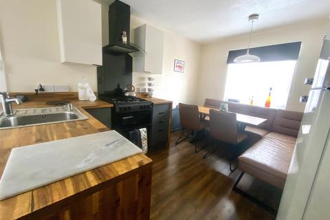 2 bedroom flat for sale, 24b Dimond Street, Pembroke Dock