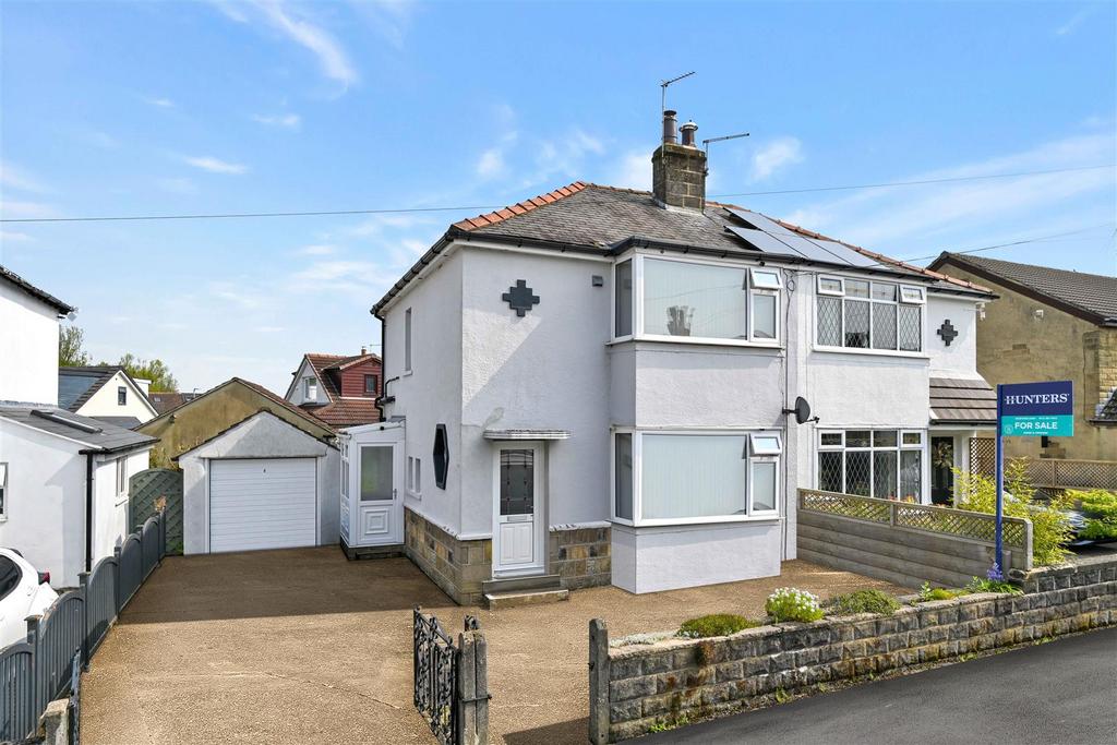 Tarn View Road, Yeadon, Leeds 2 bed semidetached house for sale £269,950