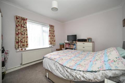 2 bedroom semi-detached bungalow for sale, Markham Avenue, Rawdon, Leeds
