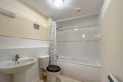 2 bedroom flat for sale, Richmond Meech Drive, Kennington TN24