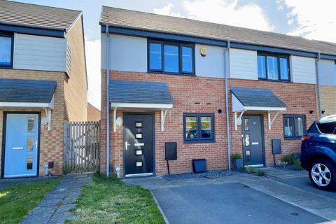 2 bedroom end of terrace house for sale, Laygate, South Shields