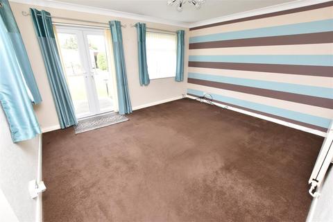 2 bedroom semi-detached bungalow for sale, Boundary Road, Grimsby DN33