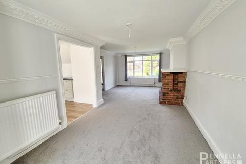 4 bedroom end of terrace house for sale, Hawthorne Drive, Peterborough PE7