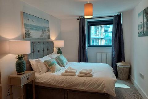 1 bedroom flat for sale, Millharbour, London