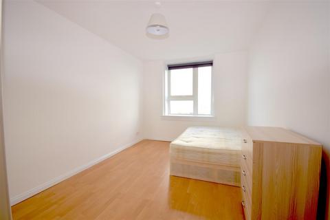 House share to rent, Adelaide Road, Belsize Park