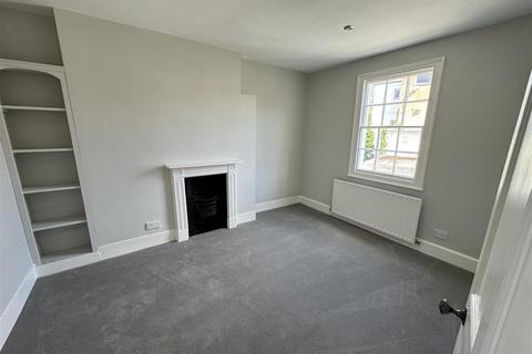 2 bedroom terraced house for sale, Gratton Street, The Suffolks, Cheltenham GL50 2AT