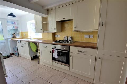 1 bedroom end of terrace house for sale, West Street, Leven, Beverley