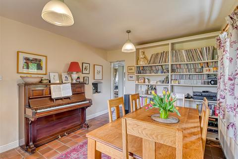 6 The Row, Easthope, Much Wenlock, TF13 6DW