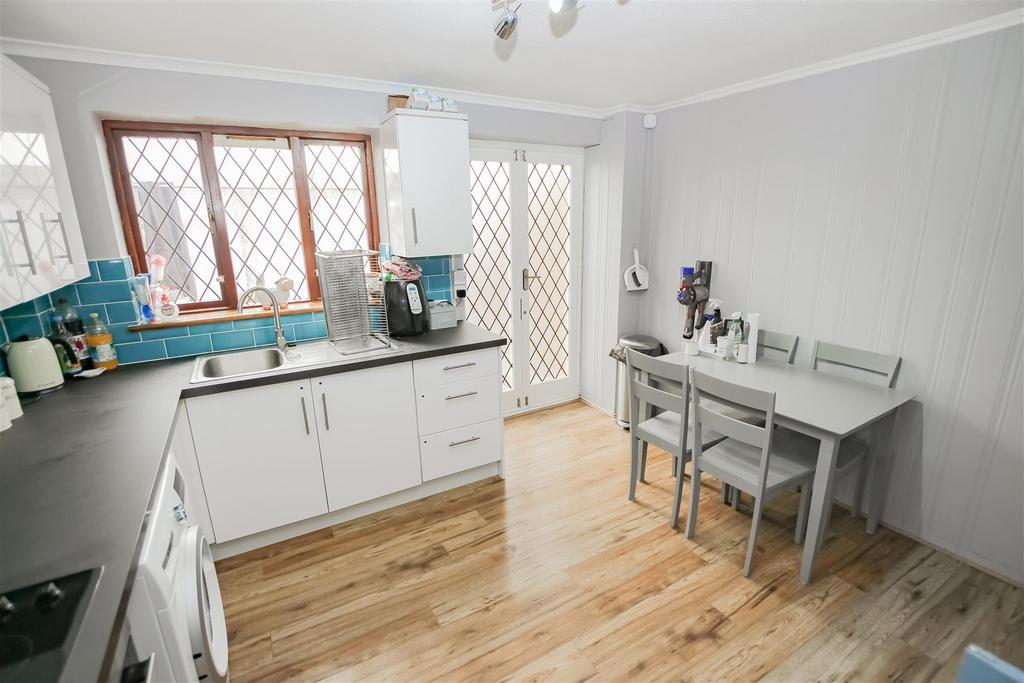 Kitchen/Breakfast Room