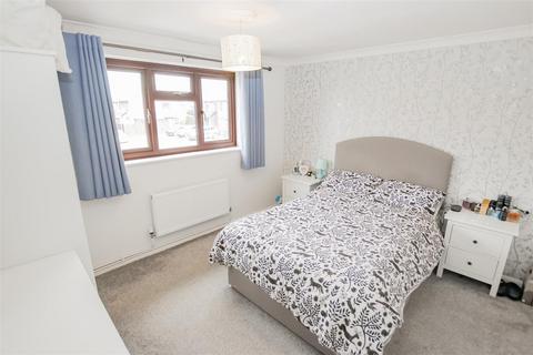 19 Cheswick Close, Crayford, Dartford, DA1 4TE