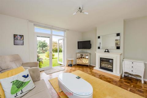 2 bedroom ground floor flat for sale, St Peters Close, Hove