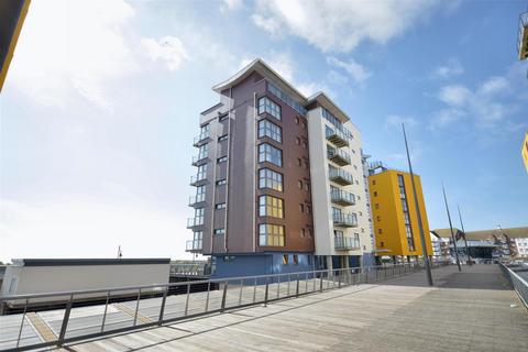2 bedroom flat for sale, Midway Quay, Eastbourne