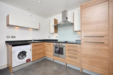 2 bedroom flat for sale, Midway Quay, Eastbourne