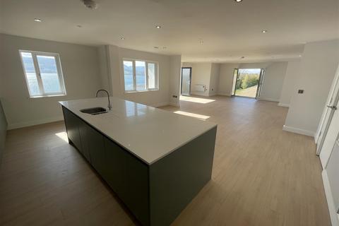 3 bedroom apartment for sale, Penthouse Apartment 11 - Casita, Allt Goch Bach, Beaumaris