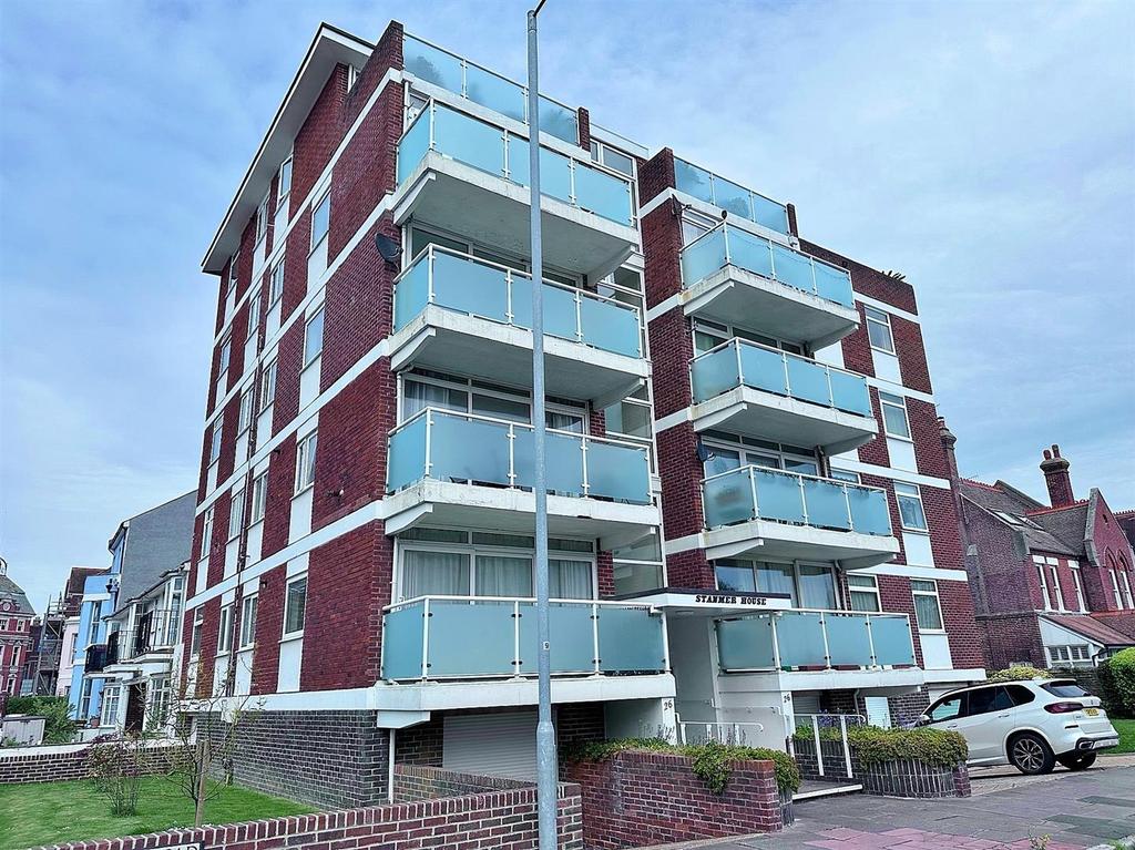 Furness Road, Eastbourne BN21 3 bed flat - £325,000