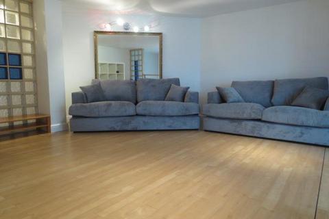 2 bedroom apartment to rent, St Georges Church, Castlefield