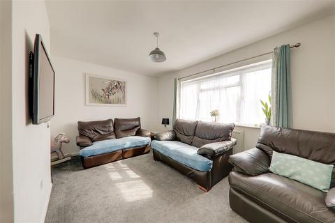 3 bedroom end of terrace house for sale, Rectory Gardens, Worthing