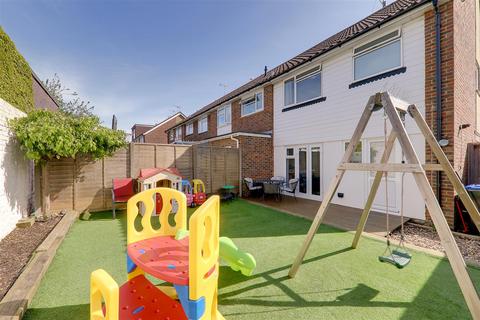 3 bedroom end of terrace house for sale, Rectory Gardens, Worthing