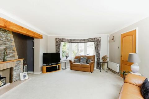18 Ashdene Close, Sutton Coldfield, B73 6HL