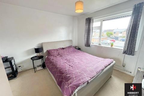 3 bedroom flat for sale, Buxton Crescent, Sale