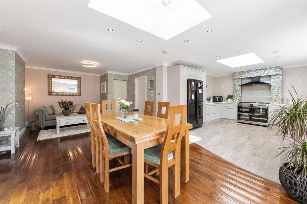 6 Shepheard Road, Birmingham, B26 3 RN 6.jpg