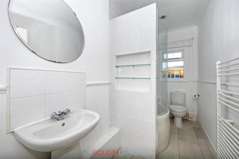 2 bedroom flat for sale, Cromwell Road, Hove