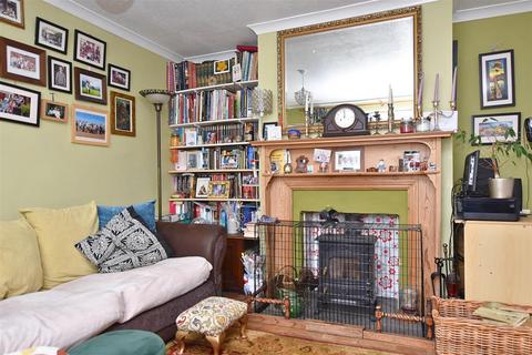 8 Woolards Way, South Woodham Ferrers, Chelmsford, CM3 5NW
