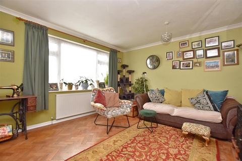 8 Woolards Way, South Woodham Ferrers, Chelmsford, CM3 5NW