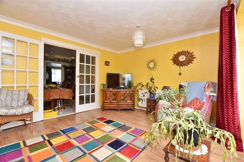 8 Woolards Way, South Woodham Ferrers, Chelmsford, CM3 5NW