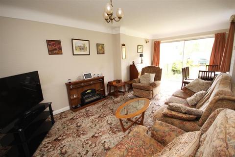 3 bedroom semi-detached house for sale, Farrington Drive, Ormskirk L39
